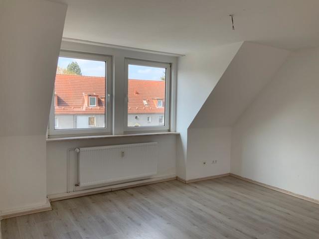 Dachgeschoßwohnung Herne Wanne - 2 Zimmer, 68 m&sup2;, 424&euro; | Angebot:22511290