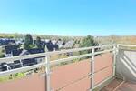 Mit Blick über Recklinghausen! Helle Mietwohnung mit Südbalkon und Einbauküche in Recklinghausen-Ost - Etagenwohnung Recklinghausen Ost | Angebot:26845375
