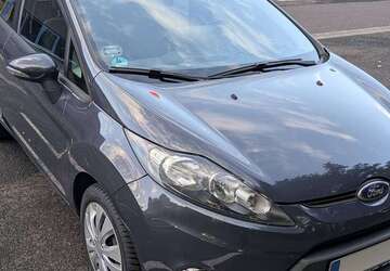 Ford Fiesta 97.500 km 4.900 &euro; Castrop-Rauxel, Stadt 44577