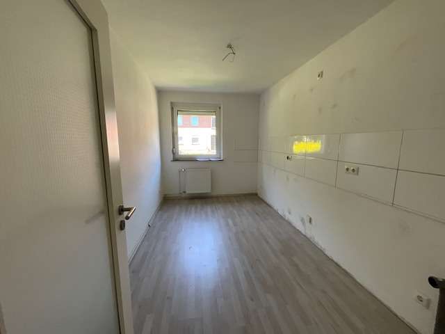 Etagenwohnung Gelsenkirchen Hassel - 2 Zimmer, 50 m&sup2;, 359&euro; | Angebot:26845058