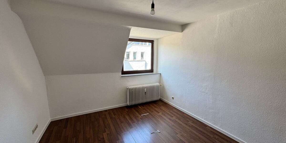 Etagenwohnung Essen Rüttenscheid - 1 Zimmer, 28 m&sup2;, 300&euro; | Angebot:26286314