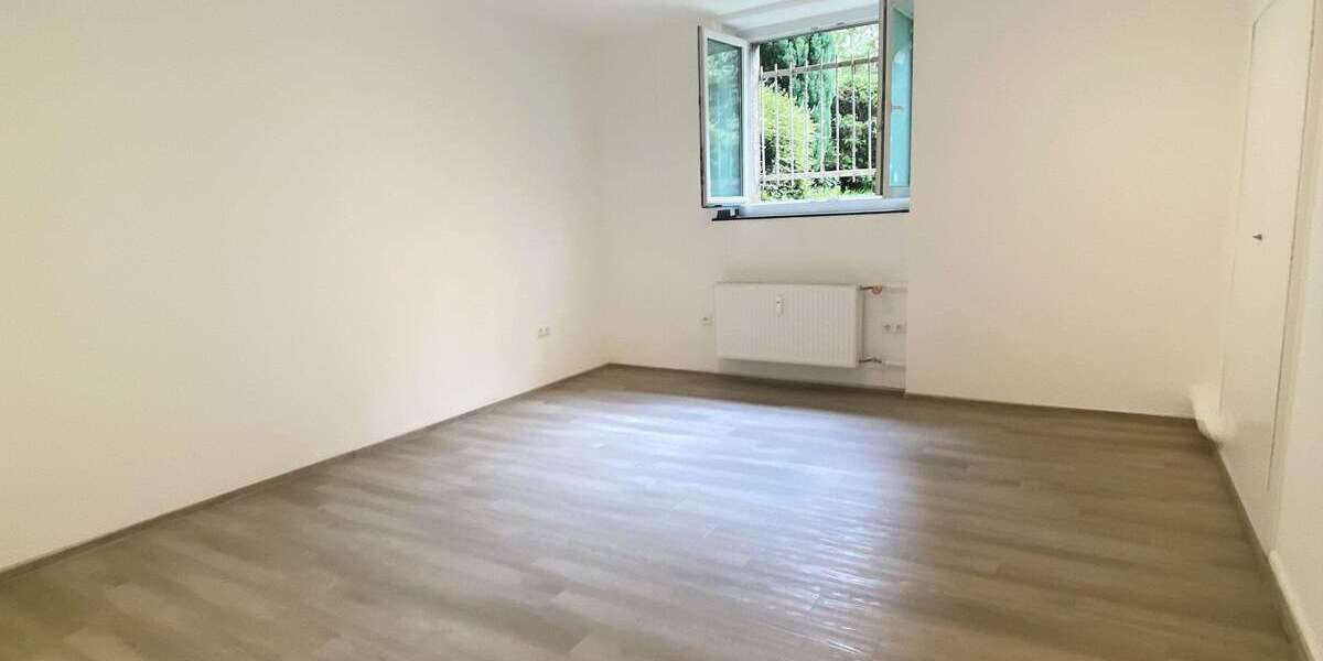 Etagenwohnung Essen Südviertel - 1 Zimmer, 28 m&sup2;, 320&euro; | Angebot:27183382