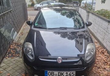 Fiat Punto 83.300 km 3.800 &euro; Oberhausen 46049