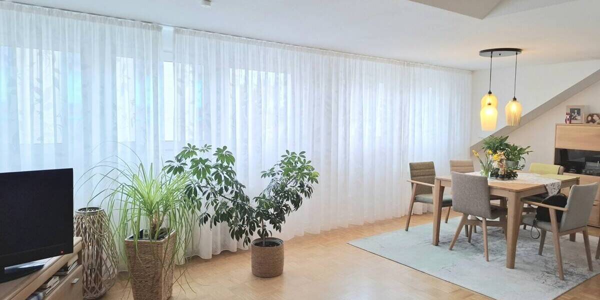 Recklinghausen-Paulusviertel! Helle, gemütliche Dachgeschosswohnung in zentrumsnaher Lage! - Etagenwohnung Recklinghausen Stadtmitte | Angebot:26393449