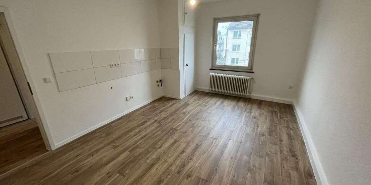 Etagenwohnung Herne Altenhöfen - 2 Zimmer, 81 m&sup2;, 730&euro; | Angebot:27238696