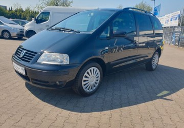 VW Sharan 99.748 km 8.499 &euro; Essen 45326