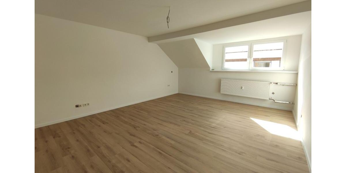 Dachgeschoßwohnung Lünen - 4 Zimmer, 109 m&sup2;, 1.140&euro; | Angebot:26249900