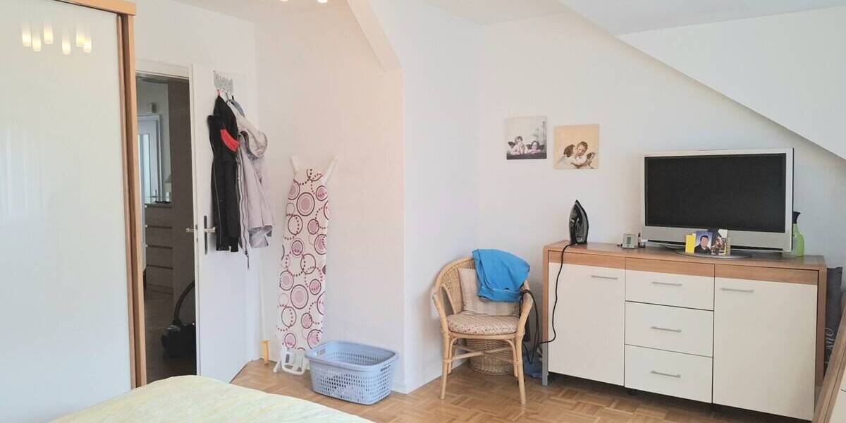 Schlafzimmer Bild 2