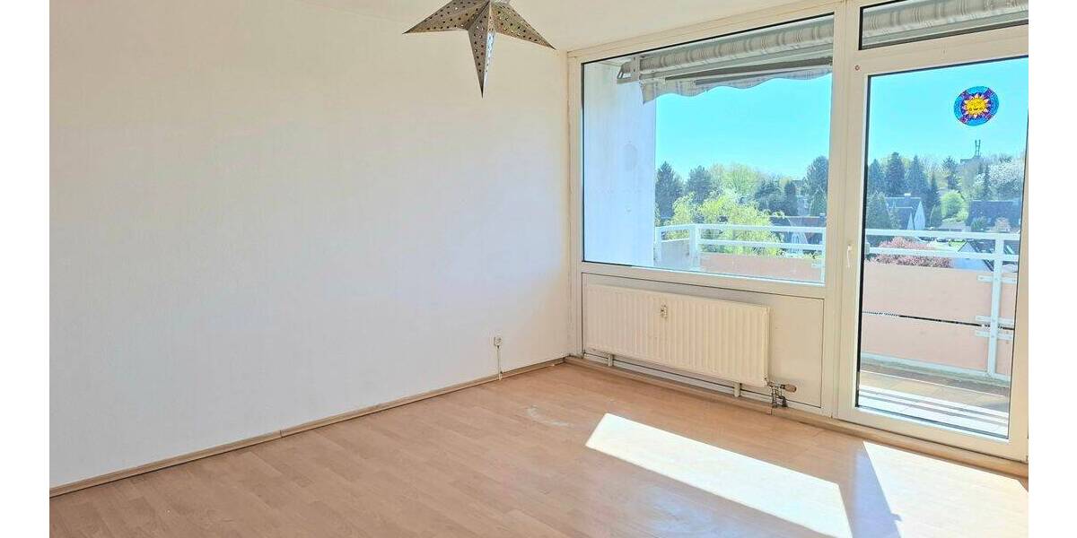 Mit Blick über Recklinghausen! Helle Mietwohnung mit Südbalkon und Einbauküche in Recklinghausen-Ost - Etagenwohnung Recklinghausen Ost | Angebot:26845375