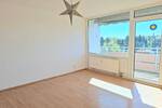 Mit Blick über Recklinghausen! Helle Mietwohnung mit Südbalkon und Einbauküche in Recklinghausen-Ost - Etagenwohnung Recklinghausen Ost | Angebot:26845375